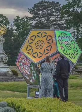 户外景区镂空发光大型玻璃钢雕塑异形广场夜景古镇花灯装饰摆件