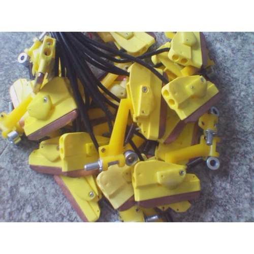 厂家直销滑触线集电器长方孔单头集集162矿源长方孔电器电器