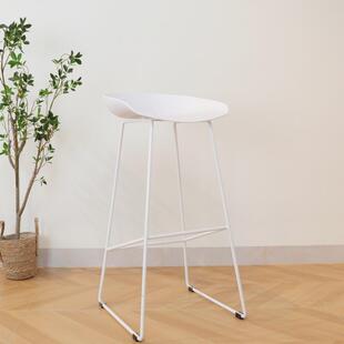 北欧酒吧高脚椅高脚椅塑料吧椅钢筋腿休闲清吧前台咖啡厅现代简约