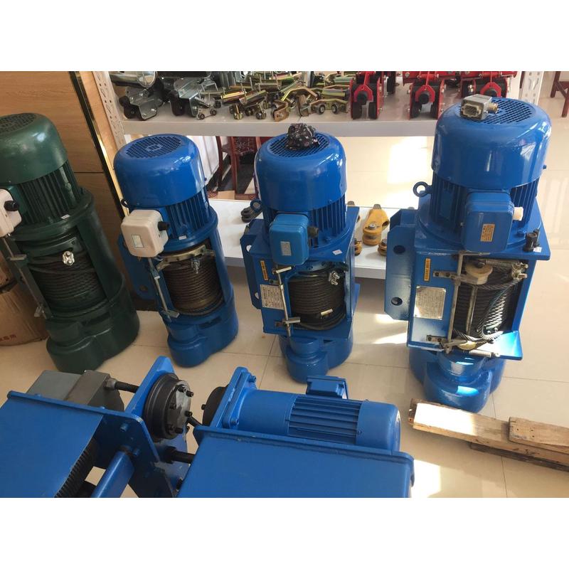 家用小型吊机钢丝绳电动葫芦起重微型电葫芦220V1吨0.5卷扬提升机