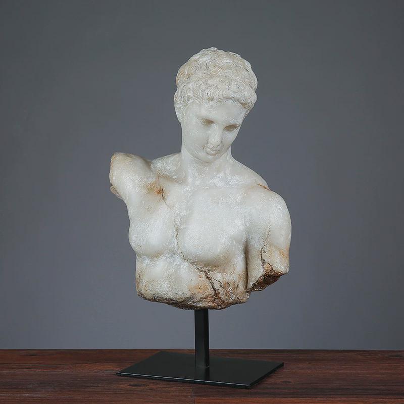 北欧复古人物轻奢树脂雕塑摆件家居客厅卧室样板房装修设计大摆件