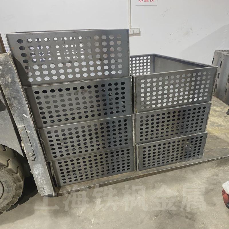 上海钣金电控箱设备立柱支撑板机械零件碳钢方通机架焊接加工