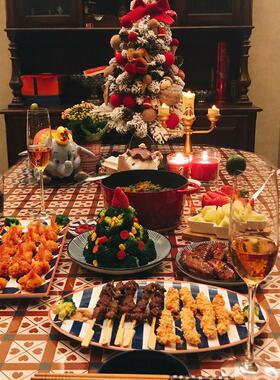 ri0t圣诞氛围餐桌布防烫美式红色格子台布复古喜庆桌布迷你小圆桌