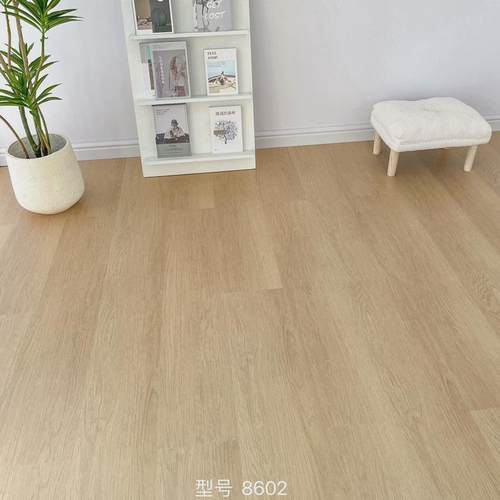 卡扣锁扣石塑spc地板8mm木纹加厚耐磨工程商家用防水pvc酒店翻新