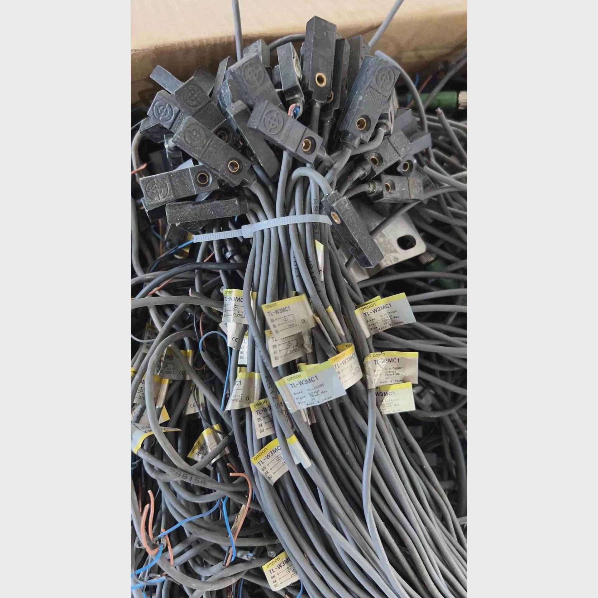 议价原装拆机接近开关OMRON TL-W3MC1 NPN三线常开议价