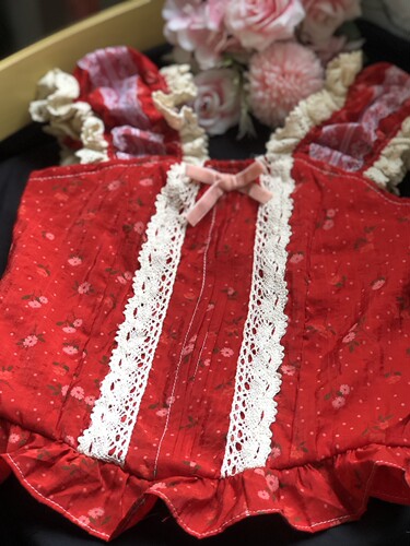 lolita碎花无袖娃娃上衣