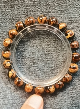 海柳手串:1.0圆珠，13克。编号C946。