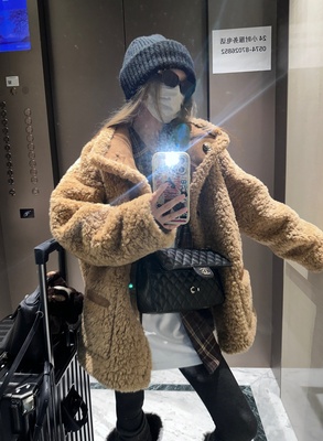 “冬日首尔” 小暖炉加厚两面穿宽松羊羔毛皮毛一体麂皮绒外套