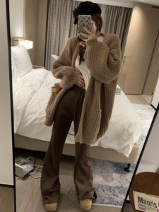 漫画美少女大长腿2023冬季加绒加厚腰修身微喇叭卫裤女休闲裤子