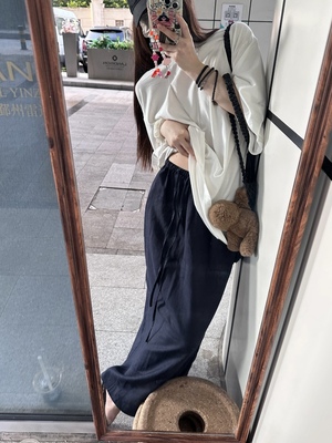 “夏天少不了的” 一条不挑人的直筒抽绳天丝亚麻半身裙后开叉