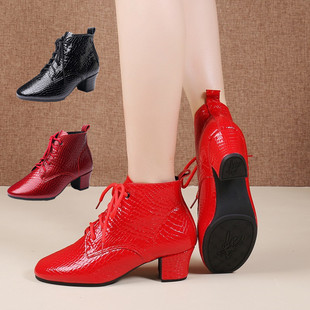 秋冬季牛皮时尚舞蹈鞋亮皮软底广场舞鞋交谊舞鞋水兵舞女中跟短靴