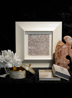 现代轻奢女孩房书桌装饰摆件