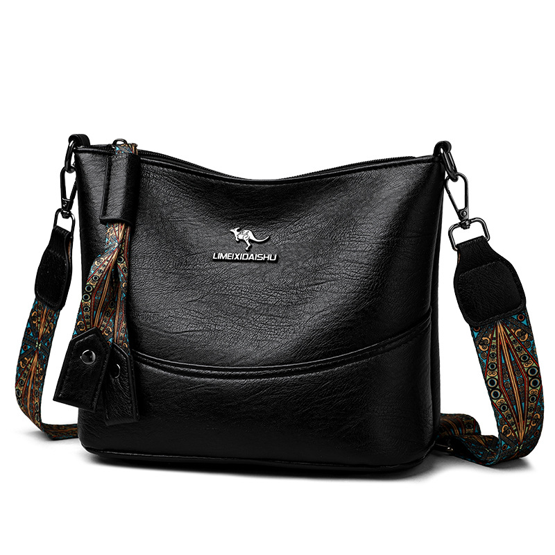 新款刺绣水桶包简约百搭大容量斜