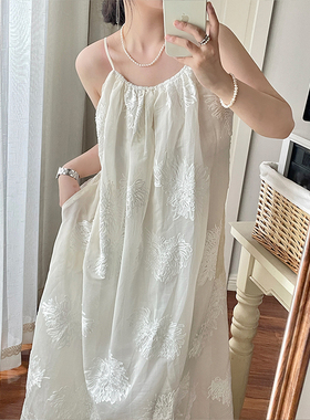 烟花菊立体绣花新中式苎麻连衣裙女2024夏新款清冷古典吊带中长裙