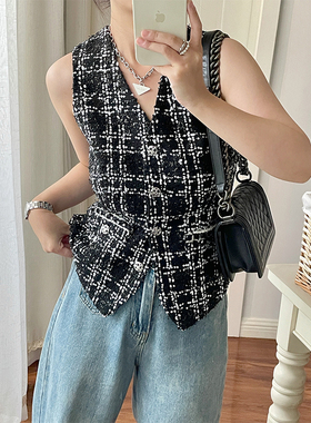 黑色粗花呢亮片编织格子马甲女秋新款别致纽扣收腰马夹小香风背心