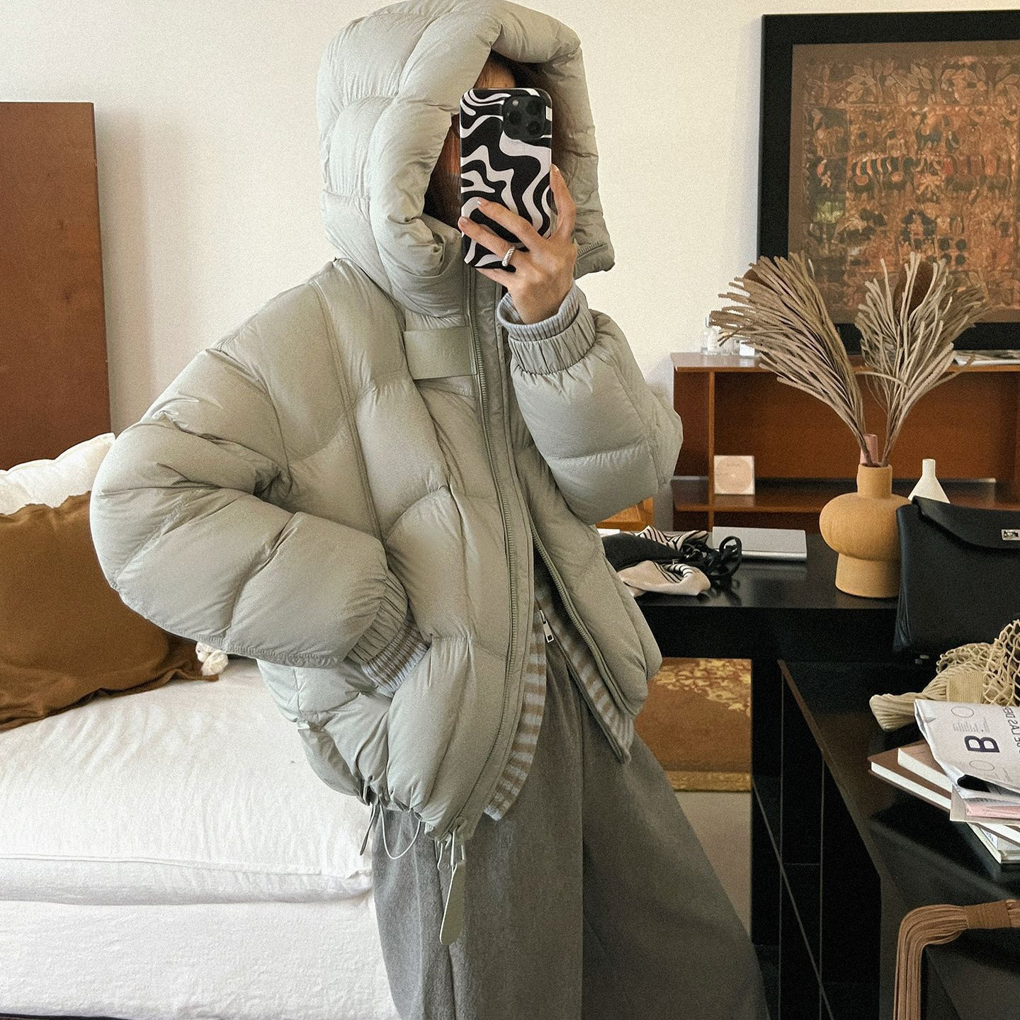 90白鹅绒简约泡芙云朵短款羽绒服