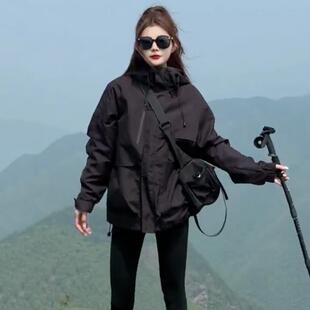 夹棉连帽冲锋衣外套女款秋冬2025新款小个子宽松显瘦工装棉服上衣