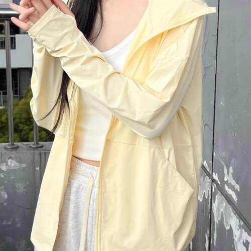 奶黄色防晒服女款防紫外线2026新款夏季宽松轻薄款冰丝防晒衣外套