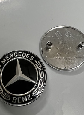 适用于奔驰机盖标CLA260 E63平标新C级B级 CLS A45前杠亮黑色标志