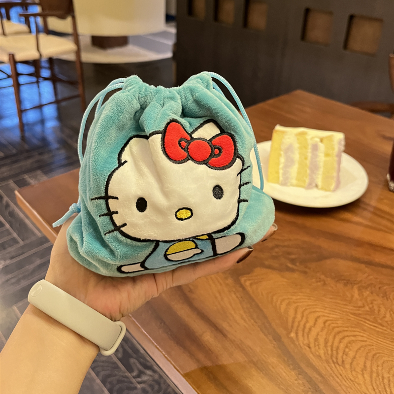 可爱kitty猫毛绒抽绳布袋