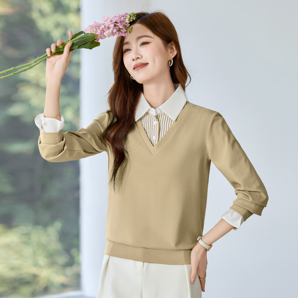 假两件翻领卫衣2026年春季辛苦宽松显瘦减龄休闲风女装长袖上衣