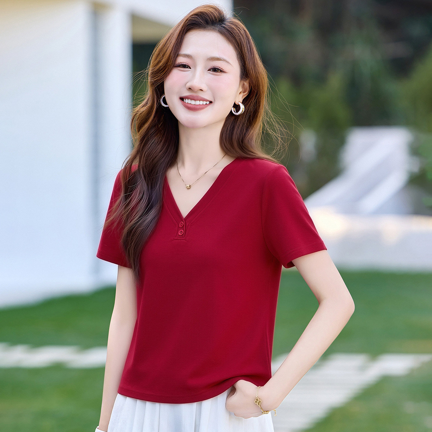 纯色V领短袖t恤女2026年新款夏季遮肚子显瘦洋气半袖女士上衣