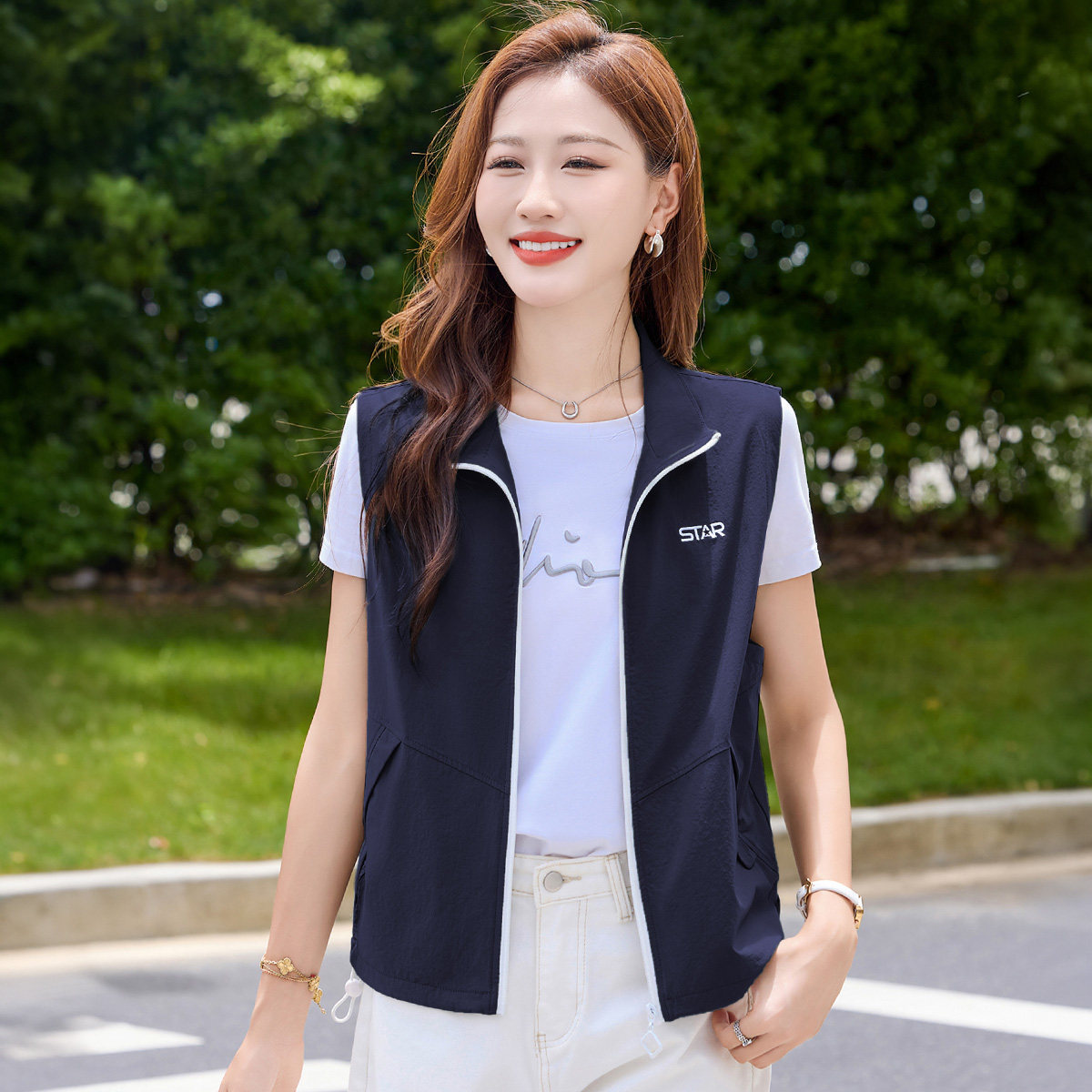 2026新款运动马甲女背心夏季薄款户外登山立领透气休闲马夹外套