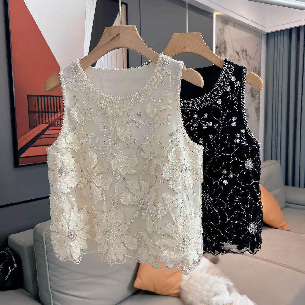 Qadın üçün muncuq və sequin bəzəkli 3D çiçəkli jiletsiz üst