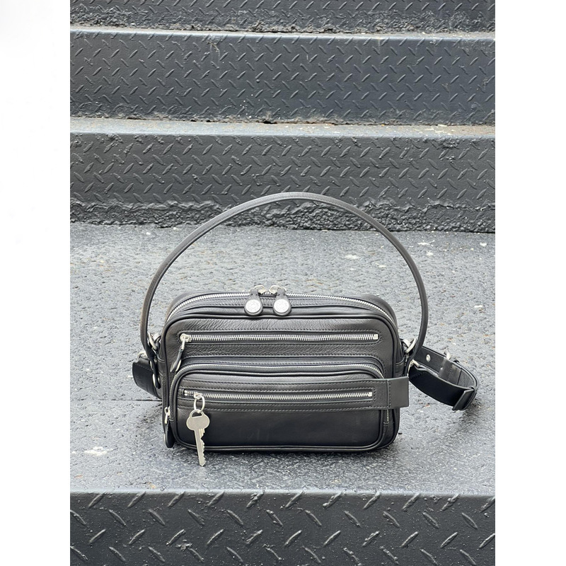新款真皮多隔层拉链手提包钥匙吊