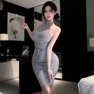 霏慕氛围感露肩开衩包臀裙睡裙女2026新款秋季性感睡衣qq迷人短裙