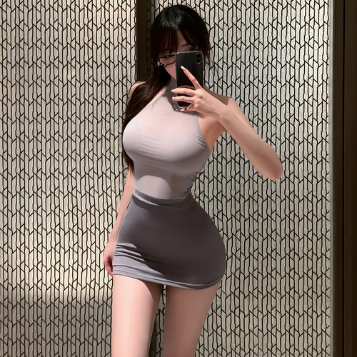 霏慕纯欲透视OL制服火辣睡裙女
