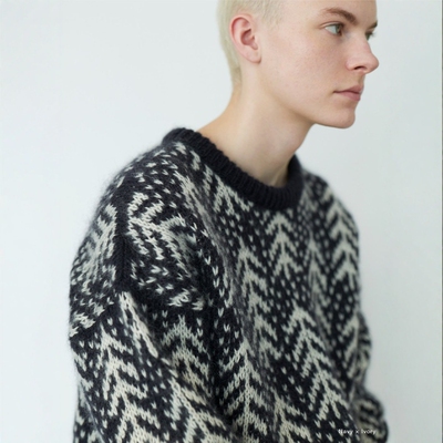 BATONER杉树提花海马毛针织衫