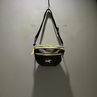 ARC’TERYXBEMAS限定户外斜挎包