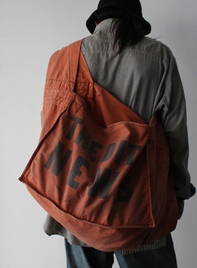 BOWWOW THE DITC NEWSPAPER BAG AGED25AW复古做旧污渍报童斜挎包