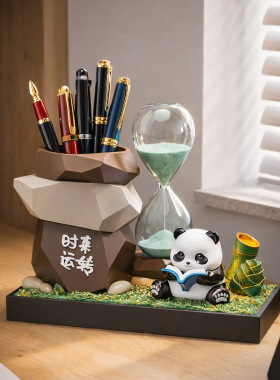 创意熊猫沙漏摆件学生办公室工位桌面收纳笔筒成都纪念品文创礼物