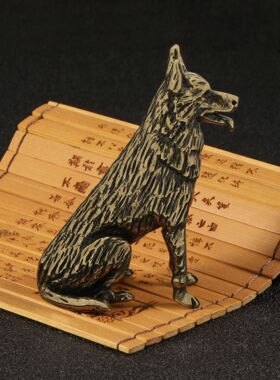 黄铜大狗摆件德牧猎犬狼犬护卫犬霸气狗狗铜雕仿古工艺品收藏摆设