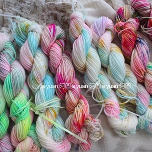 蜜桃海盐 80米 牧野花溪袜子线75%美丽诺羊毛25%尼龙披肩可爱20g