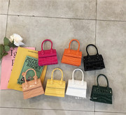 极简主义 2021新款mini包包女时尚少女小挎包斜挎单肩包迷你方包