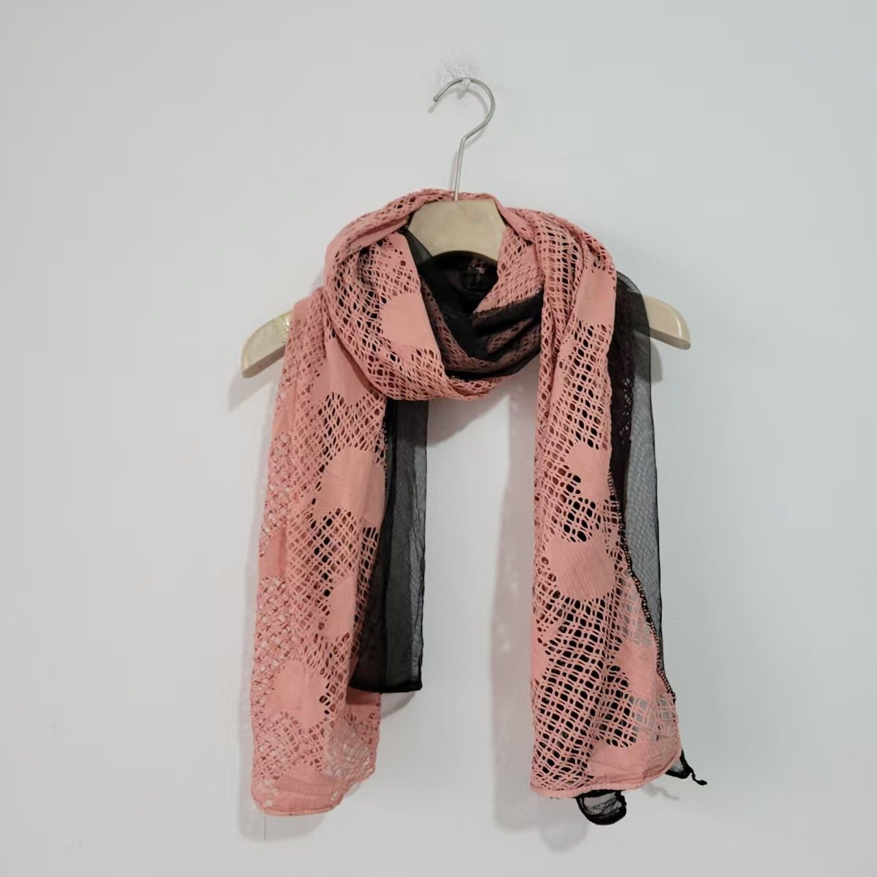 4色 日系2026初秋新款镂空长方形时尚百搭围巾女士百搭围脖,服饰配件/皮带/帽子/围巾,围巾/丝巾/披肩,淘宝优惠券,粉丝福利购,淘宝优惠卷