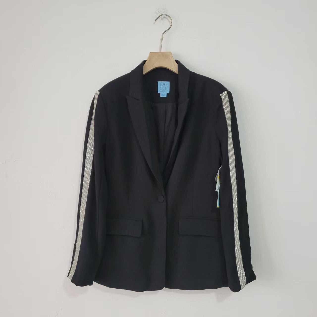 169美刀春秋季高级感黑色西装外套女侧边镶钻一粒扣长袖小西装女,女装/女士精品,汉服上装,淘宝优惠券,粉丝福利购,淘宝优惠卷