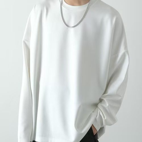 日单春秋季圆领青年简约休闲风白色长袖T恤男宽松打底衫纯色上衣