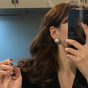 vintage夸张大珍珠耳环复古港风2020新款设计感法式网红气质女