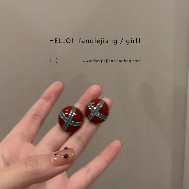 一只番茄酱复古赫本风耳环耳钉女2022年新款潮