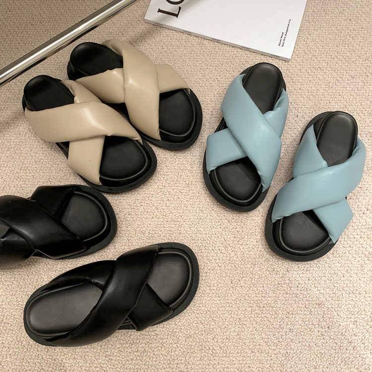 露趾松糕底后空TPR羊皮时装凉鞋