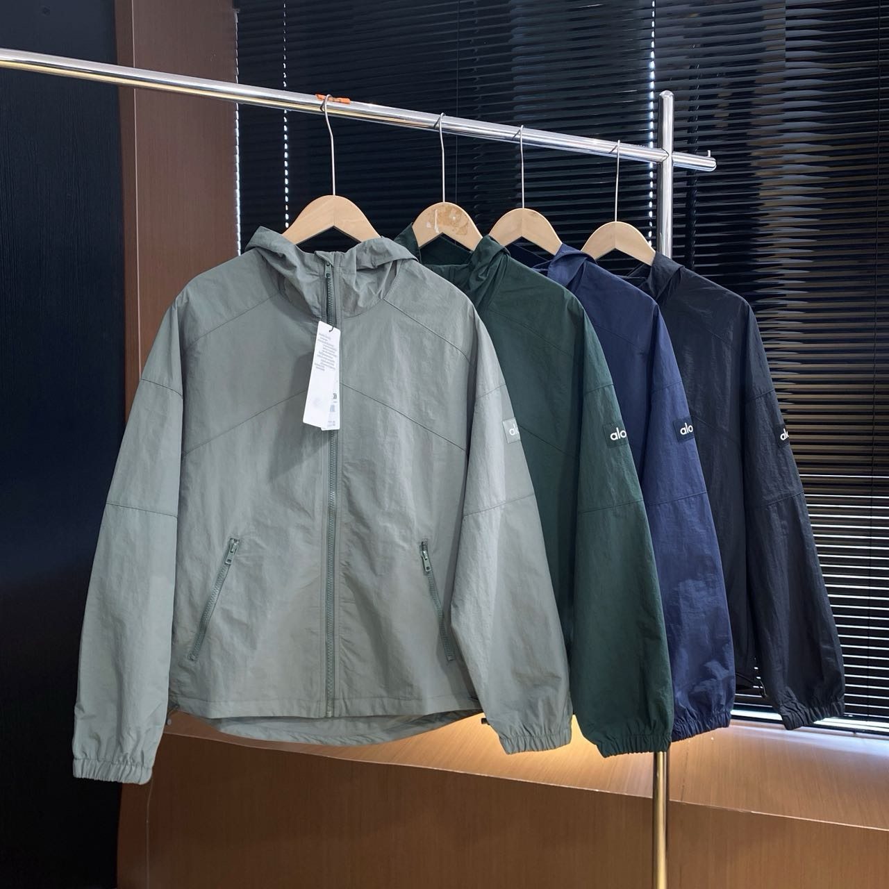 ALO秋冬新款登山服纯色宽松休闲运动连帽夹克外套男女同款,运动/瑜伽/健身/球迷用品,瑜伽外套,淘宝优惠券,粉丝福利购,淘宝优惠卷