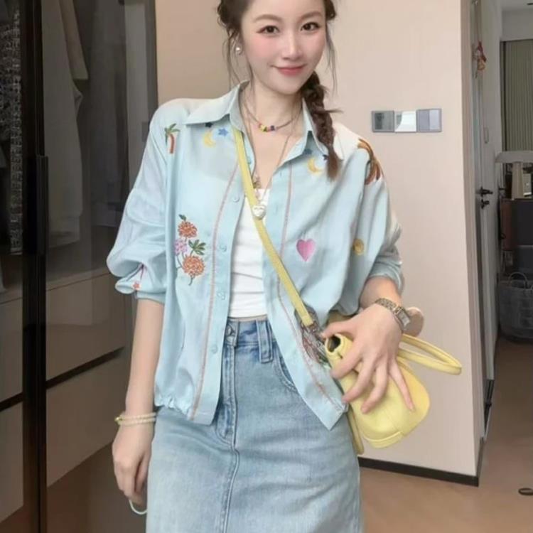 欧洲站蓝色刺绣亚麻防晒衬衫女2025年夏季时尚高级感宽松长袖上衣