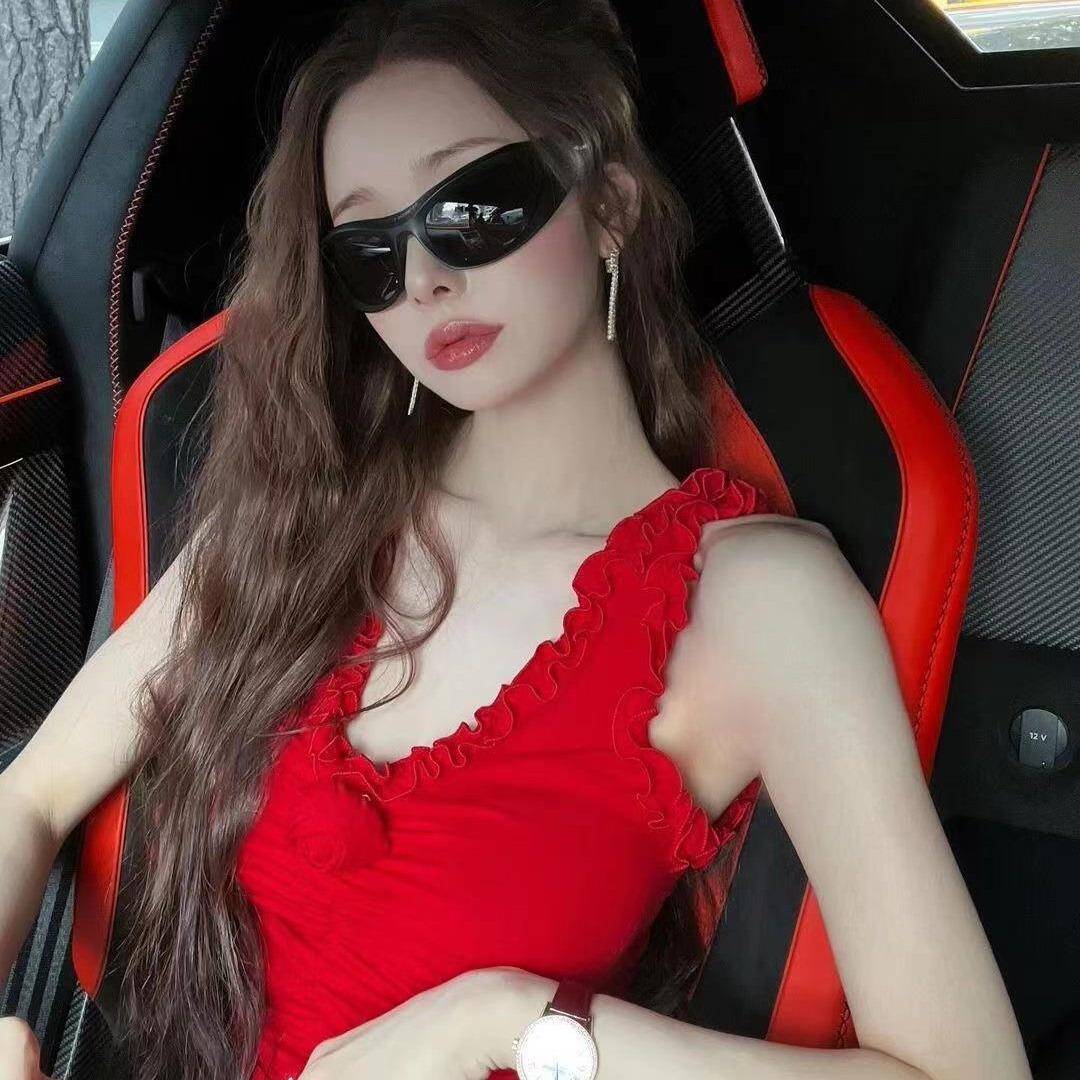 明星宋智雅同款红色v领木耳边无袖吊带背心女性感辣妹短款上衣夏