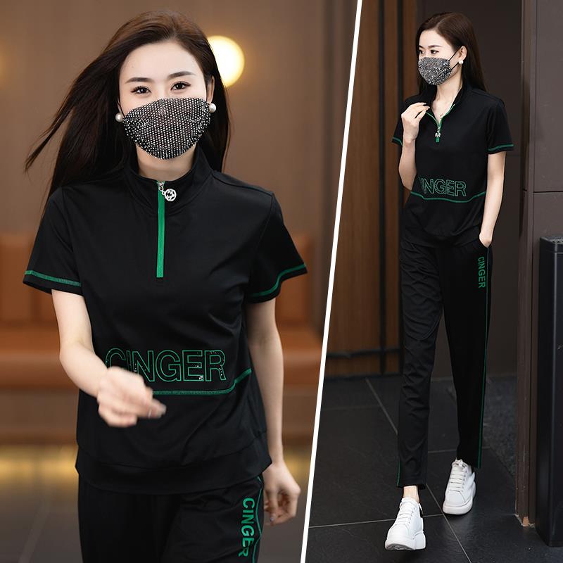 芸棉绣2025夏季新款凉爽减休闲运动服套装女洋气龄宽松时尚两件套