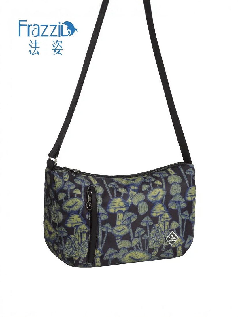 Frazzil/法姿包女斜挎包新款休闲尼龙旅游单肩小包时尚花色妈咪包