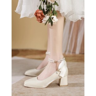 法式玛丽珍鞋粗跟单鞋女白色高跟鞋女2023年新款婚鞋伴娘鞋不累脚